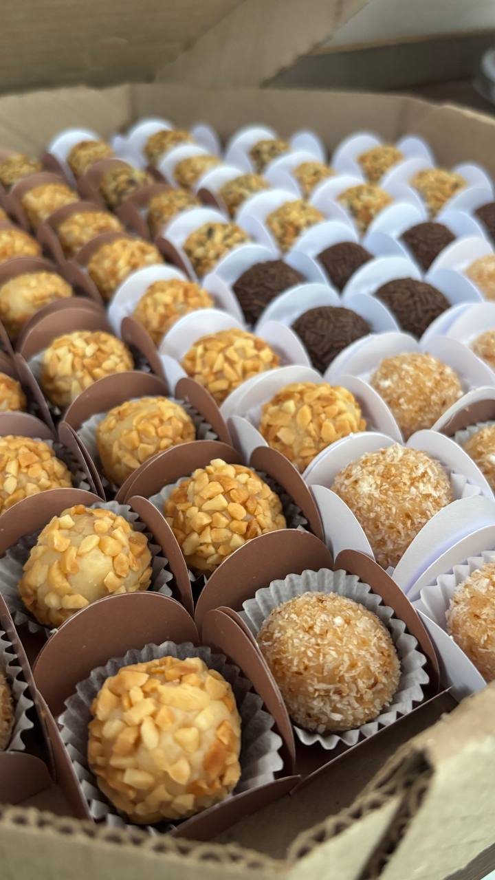 Docinhos da Bolo Conquista